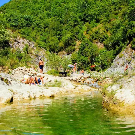 Apartment Tavullia With Pool & Coast, Cleaning Included * Tavullia