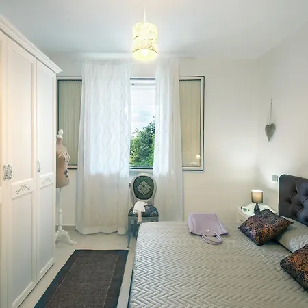 Apartment Tavullia With Pool & Coast, Cleaning Included * Tavullia